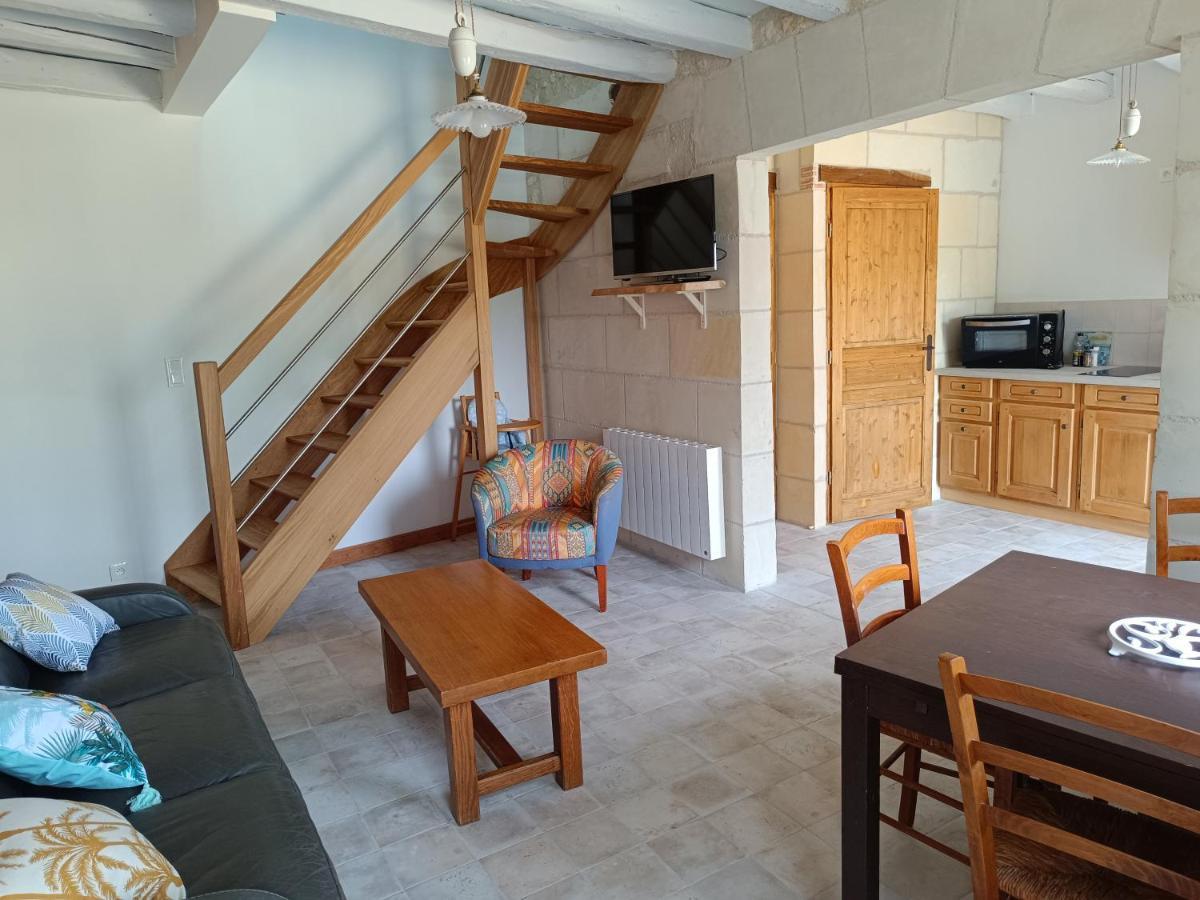 Gite De La Grand Maison Le Noyer Seigy Luaran gambar